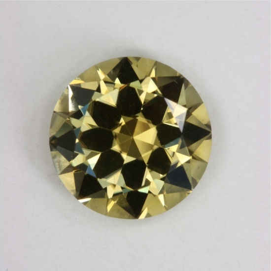 A very nice light yellow, cuprian, round  #644
