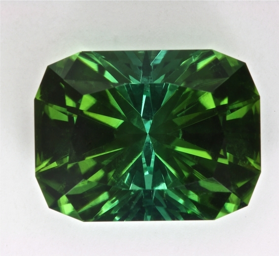 Dichroic, green, Barion cut is a GEM. #339